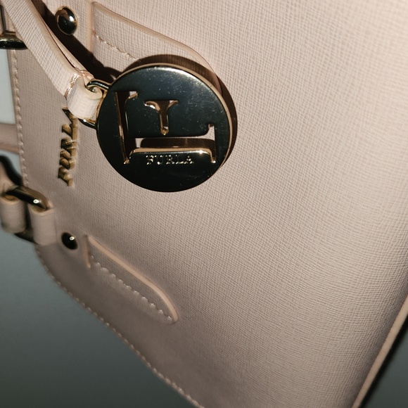 #493 FURLA Powder pink mini w/strap. Preloved item sold as is - Picture 4 of 7